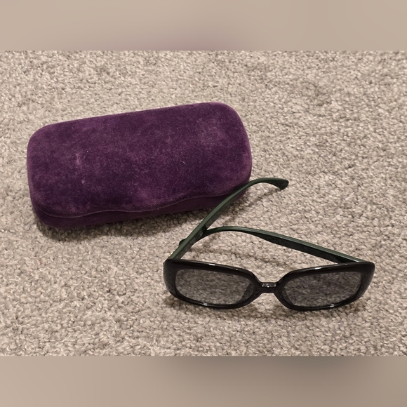 GUCCI GG0714SA 001 Black Green and Red Stripe Sunglasses- Authentic - Picture 4 of 12